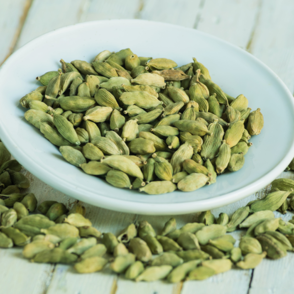 ShuddhPack 100g Premium Green Cardamom (Hari Elaichi)